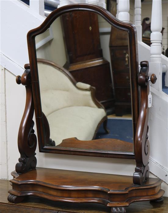 A mahogany toilet mirror, H.80cm